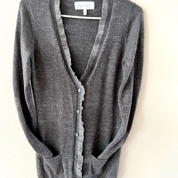 Victory secret in women’s long sweater - Picture 6 of 6